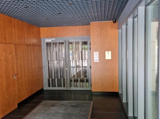 Center Zwierzyniecka Centrum, Targi, Mtp 24h Self Check-in, Parking Posen