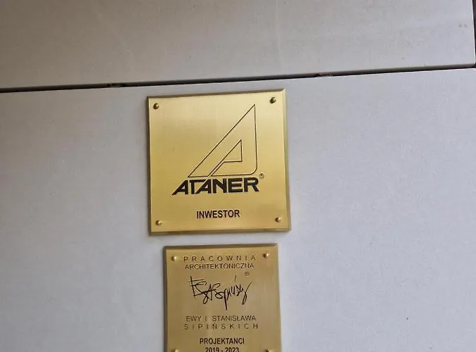 Center Zwierzyniecka Centrum, Targi, Mtp 24h Self Check-in, Parking