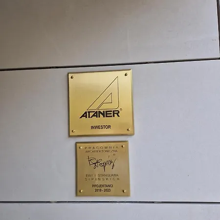 Center Zwierzyniecka Centrum, Targi, Mtp 24h Self Check-in, Parking