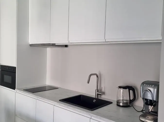 Center Zwierzyniecka Centrum, Targi, Mtp 24h Self Check-in, Parking *